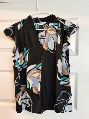 Nine West Black Floral-Print Cap Sleeve V-Neck Blouse